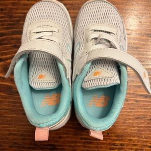 New Balance Toddler Size 8 EUC